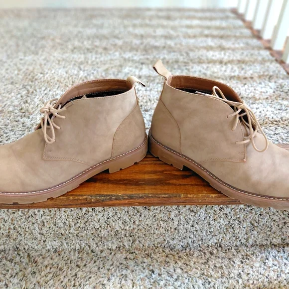 Steve Madden Ortholite beige suede boots  size 11 Amazon.com | Steve Madden Men main image 3